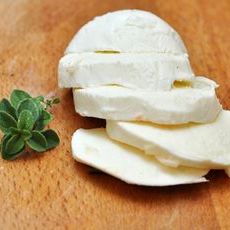 Сыр Моцарелла, Деревенское молочко