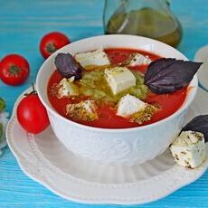 Холодный овощной суп-смузи с брынзой